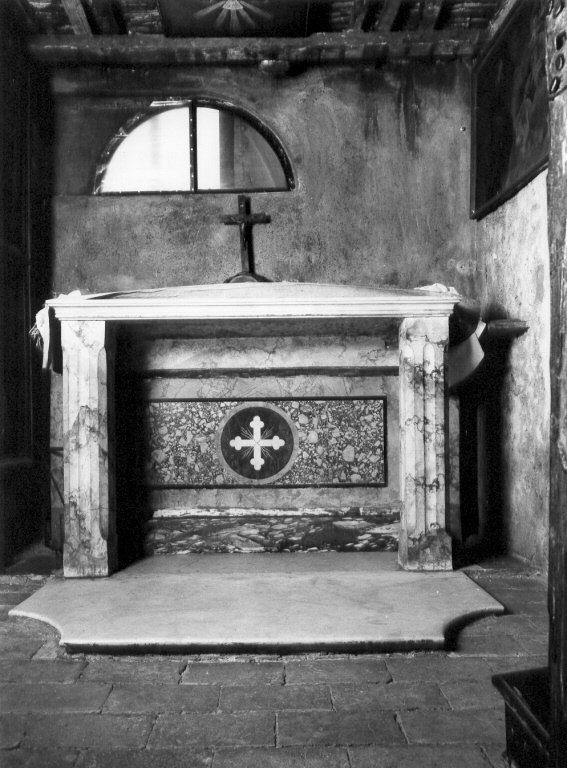 altare - ambito romano (sec. XX)